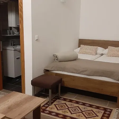 Sherwood Nyaraló Bihać